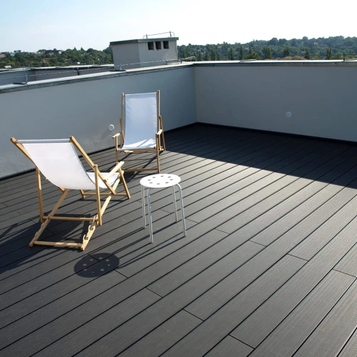 Deska kompozytowa Gamrat na dachu