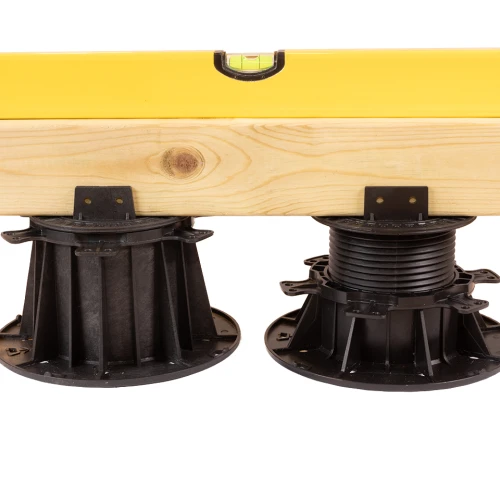 Wsporniki tarasowe regulowane - dokładne poziomowanie